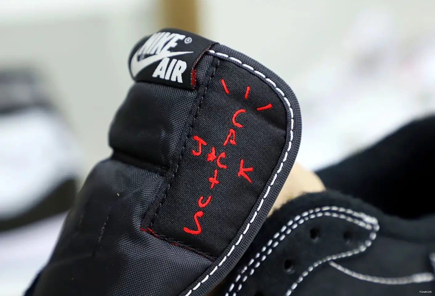 NIKE LOW AIR X PHANTOM” “BLACK TRAVIS SCOTT OG JORDAN 1 0614